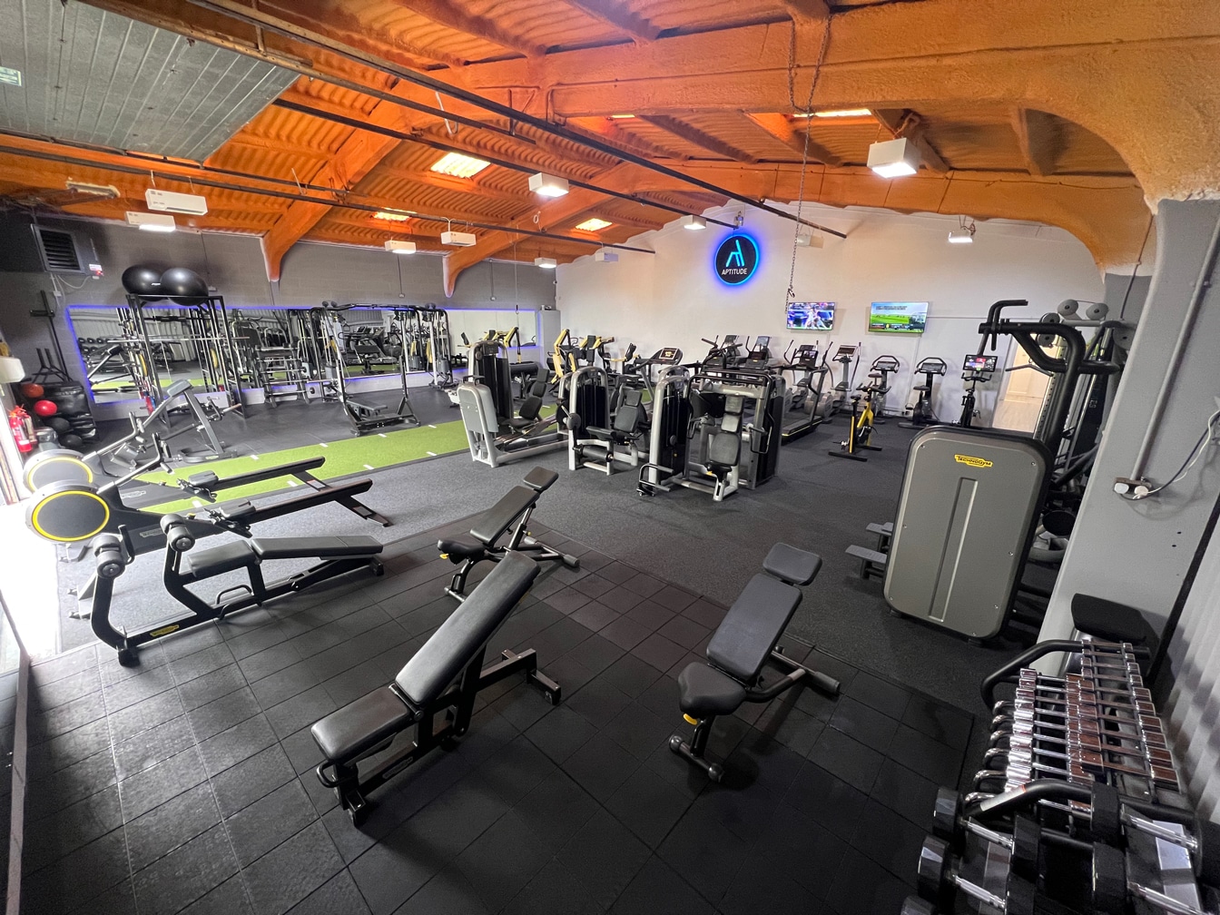 Aptitude Health and fitness Gym